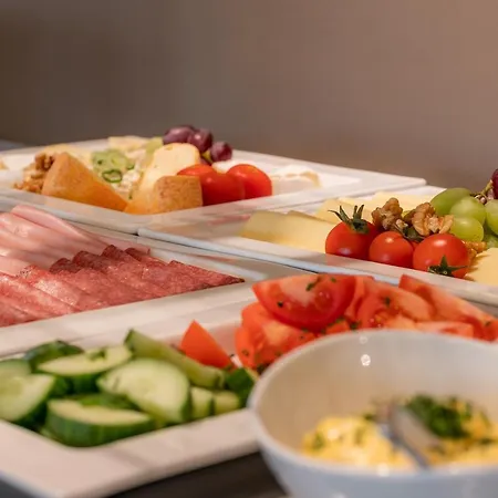 Le Parc ホテル 4*