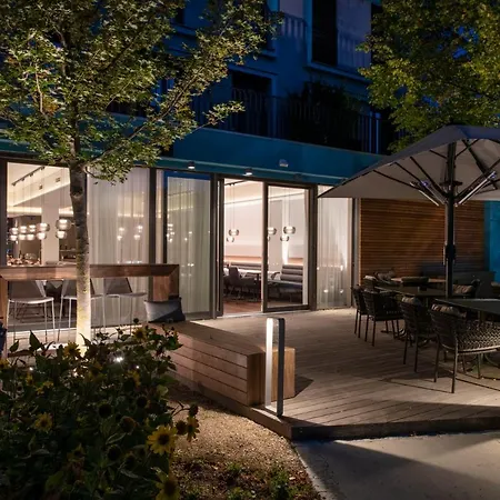 Szálloda Le Parc 4*
