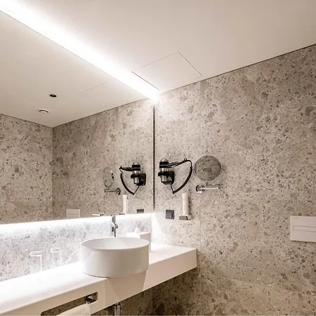 Hotel Le Parc Vídeňské Nové Město