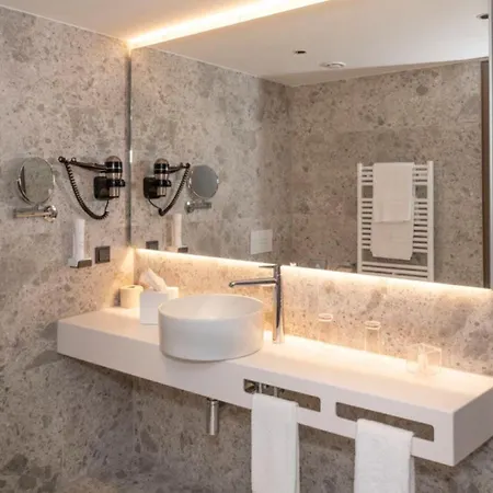 Le Parc Hotel Vídeňské Nové Město