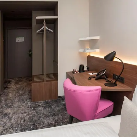 Hotel Le Parc Vídeňské Nové Město